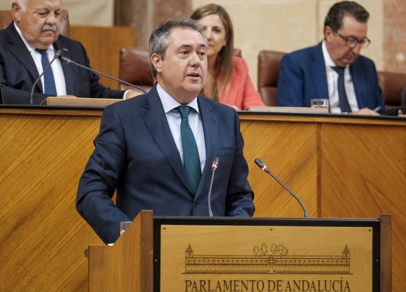 Imagen de archivo del secretario general del PSOE andaluz, Juan Espadas, en el Parlamento de Andalucía.