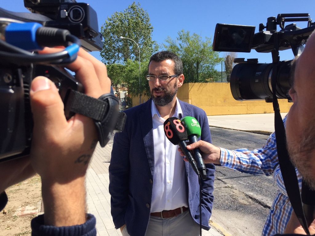 El alcalde de La Línea, Juan Franco.