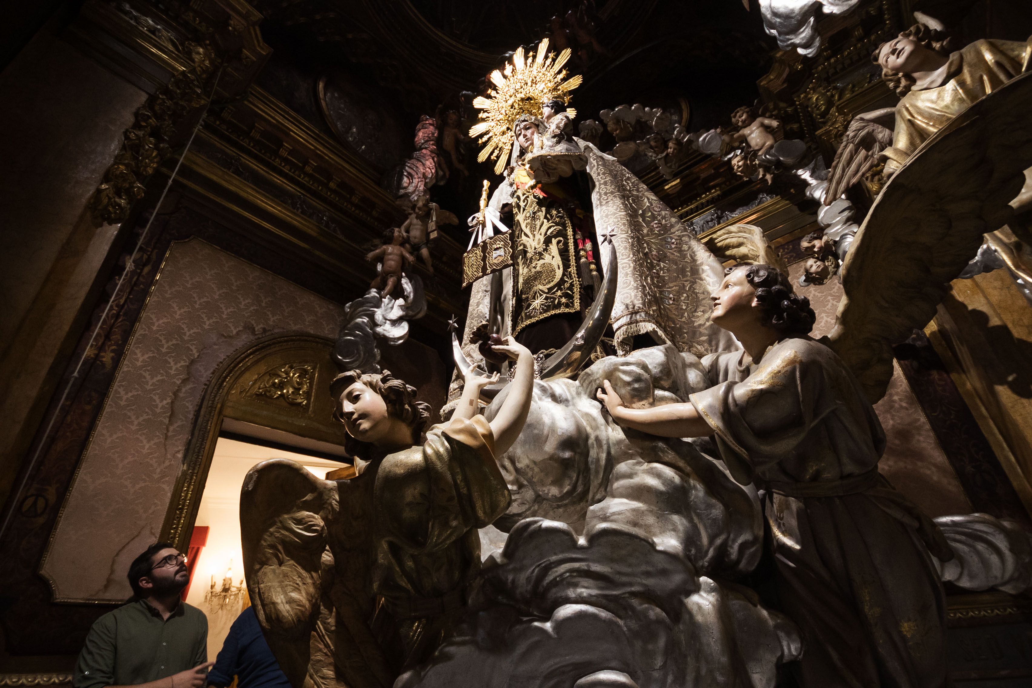 La Virgen del Carmen en su camarín.