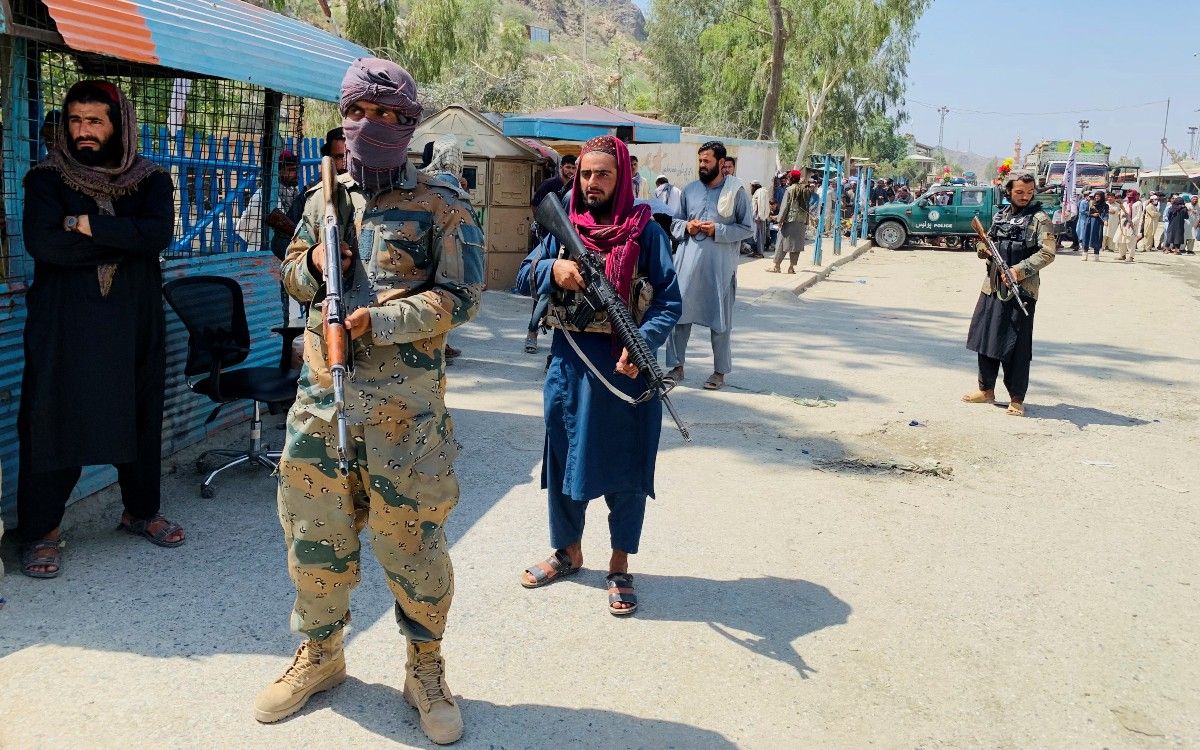 Desde la llegada de los talibanes al poder, Afganistán es un país menos tolerante y más pobre.