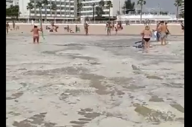 Una rissaga ocasionó la brusca subida de la marea en Valdelagrana.