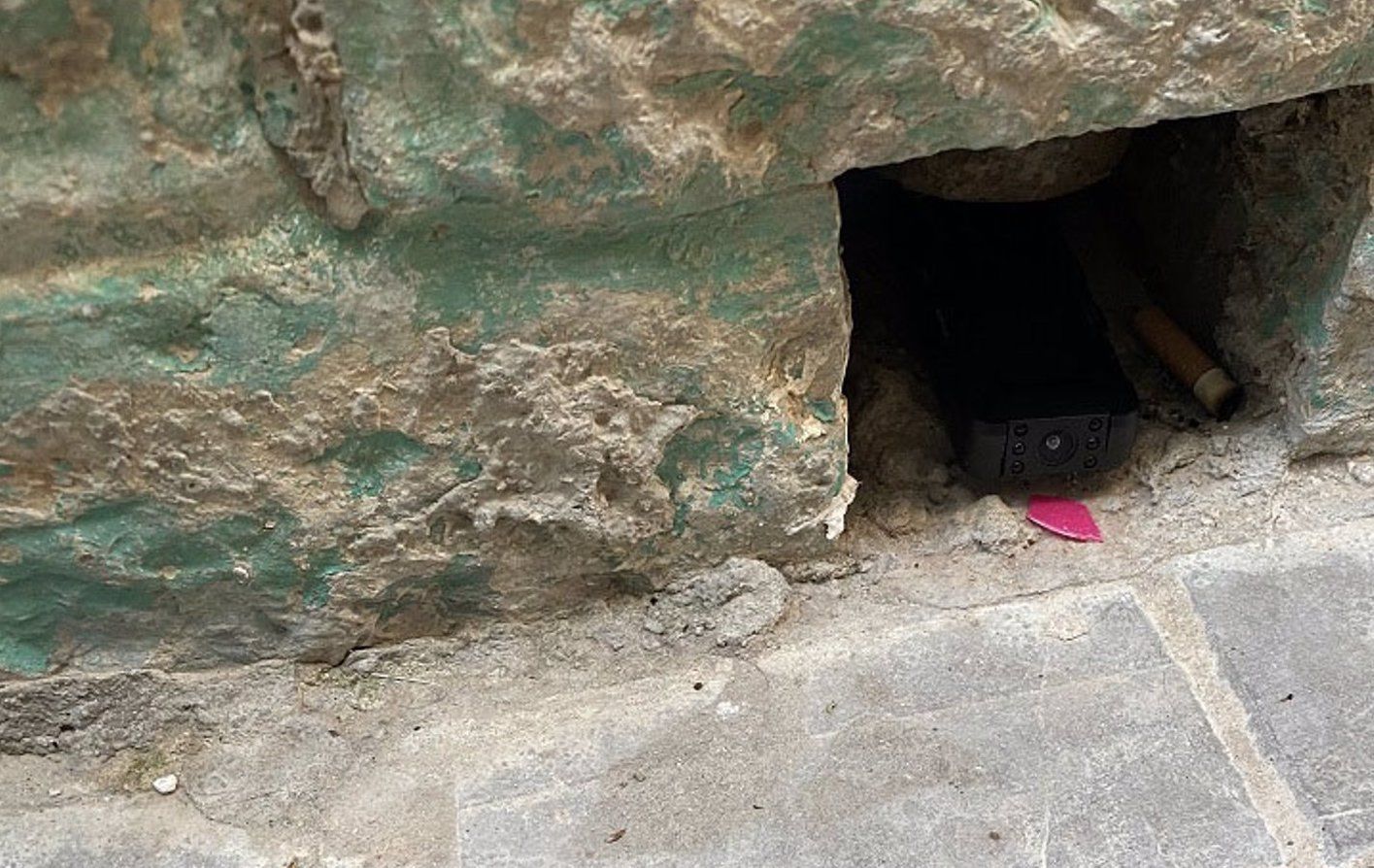 Cámara oculta para grabar a personas orinando en Málaga.