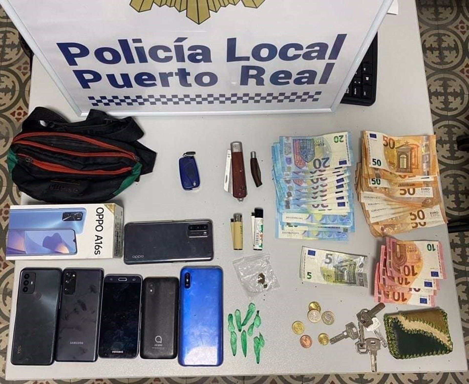 La Policía detiene a un hombre por saltarse la orden de alejamiento en Puerto Real.