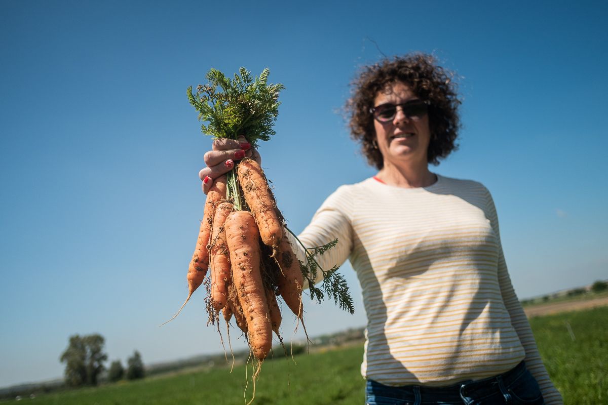 Noelia Carmona posa para lavozdelsur.es en San Isidro del Guadalete. FOTO: MANU GARCÍA.