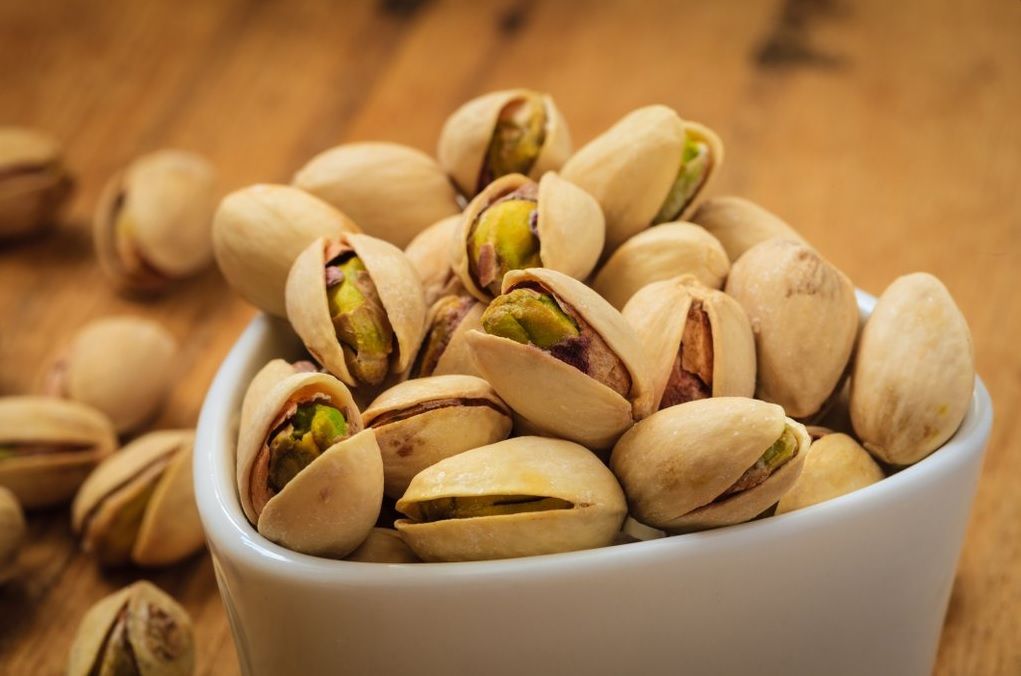 Un cuenco de pistachos en una imagen de archivo.