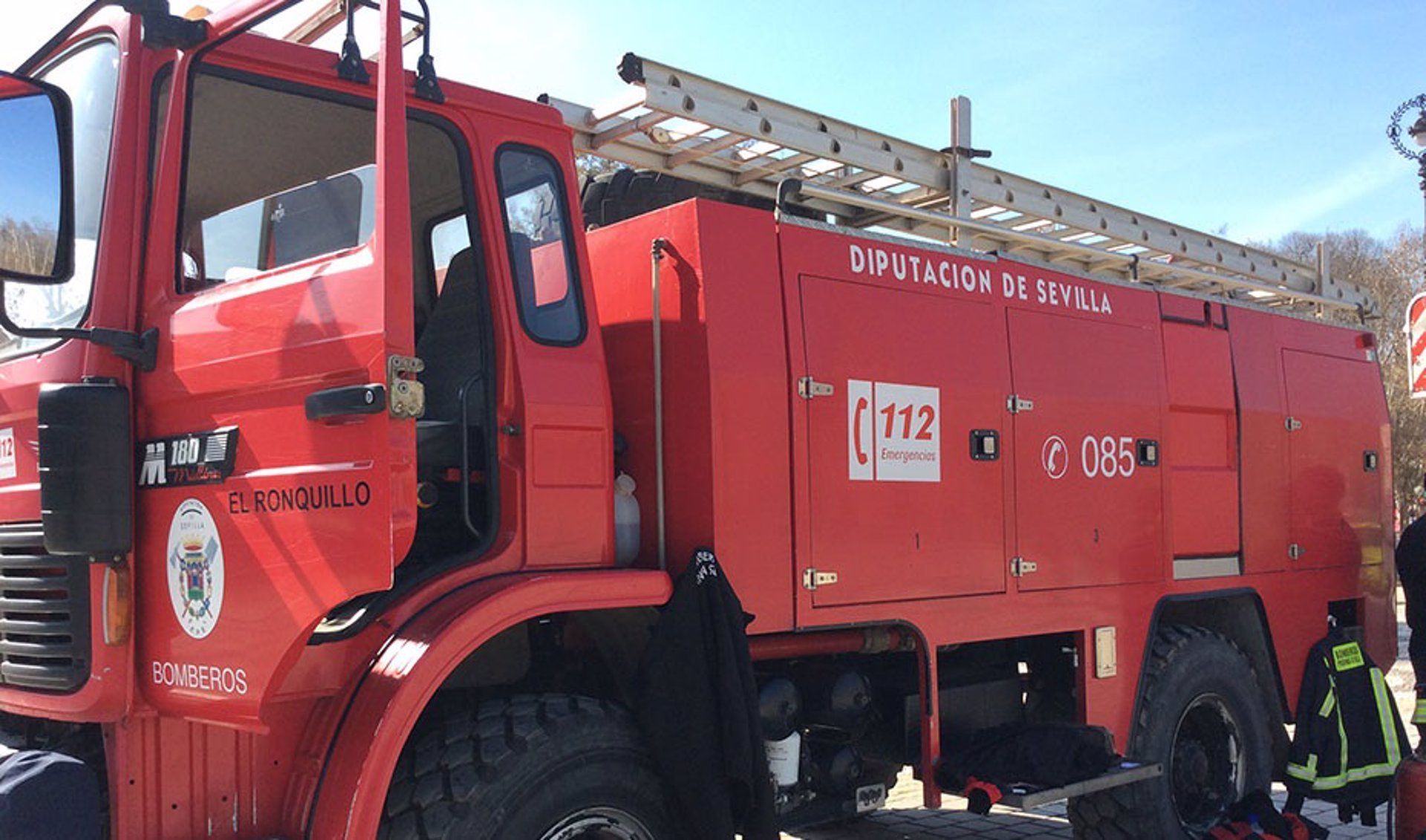 Camión de bomberos de la Diputación de Sevilla.
