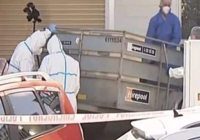 Una familia adquiere dos maletas en una subasta y descubre dentro dos cadáveres de niños