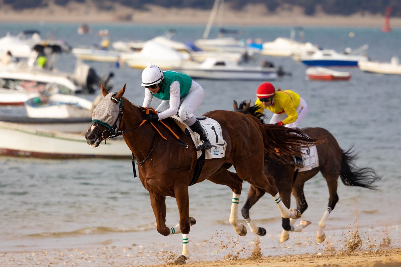 Amazonas, en plena carrera en Sanlúcar.