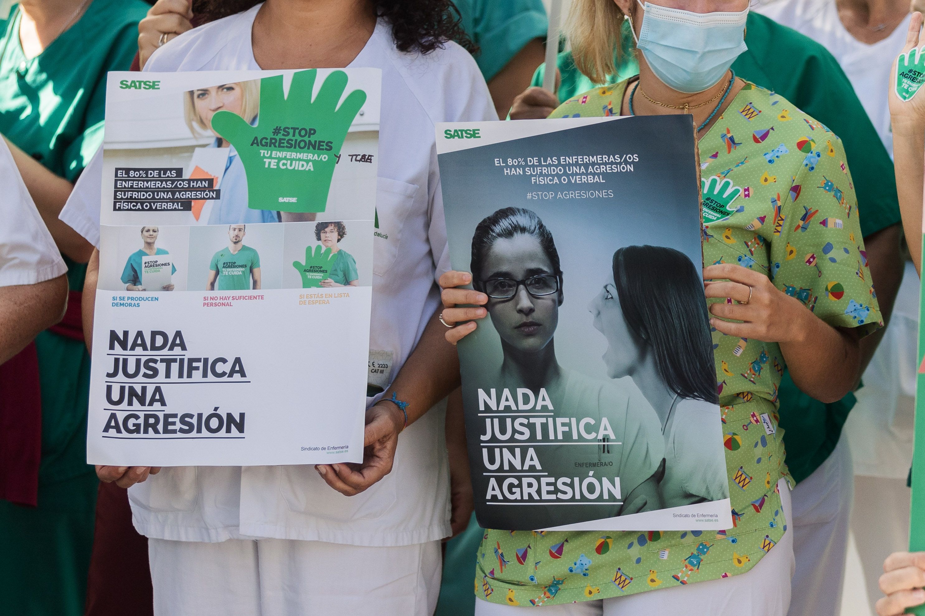 Una concentración contra las agresiones a sanitarios en Andalucía.  