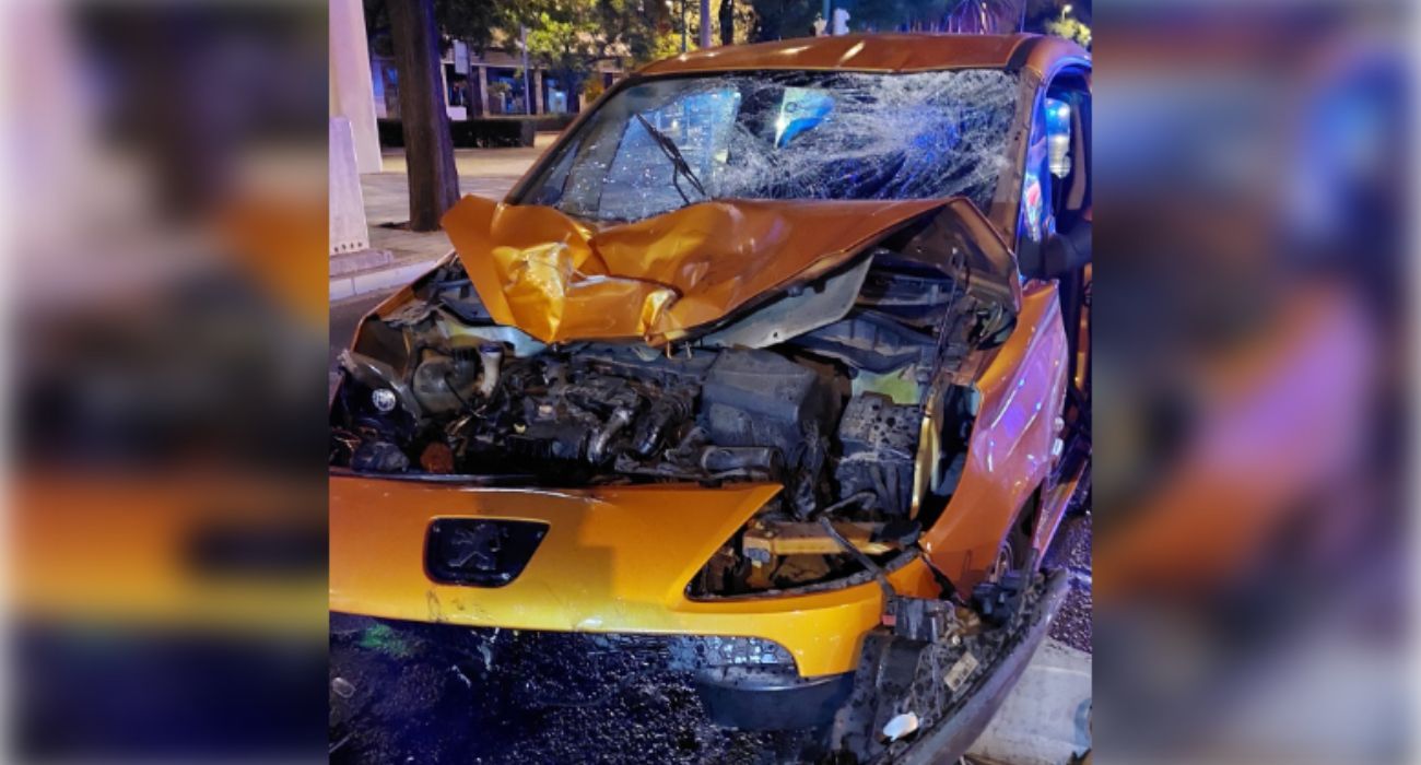 Así quedó el coche implicado en el accidente en el que ha fallecido un joven.