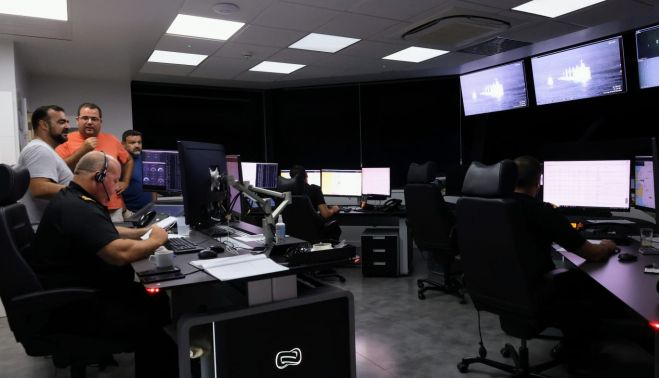 Personal de la Autoridad Portuaria de Gibraltar. INFO GIBRALTAR