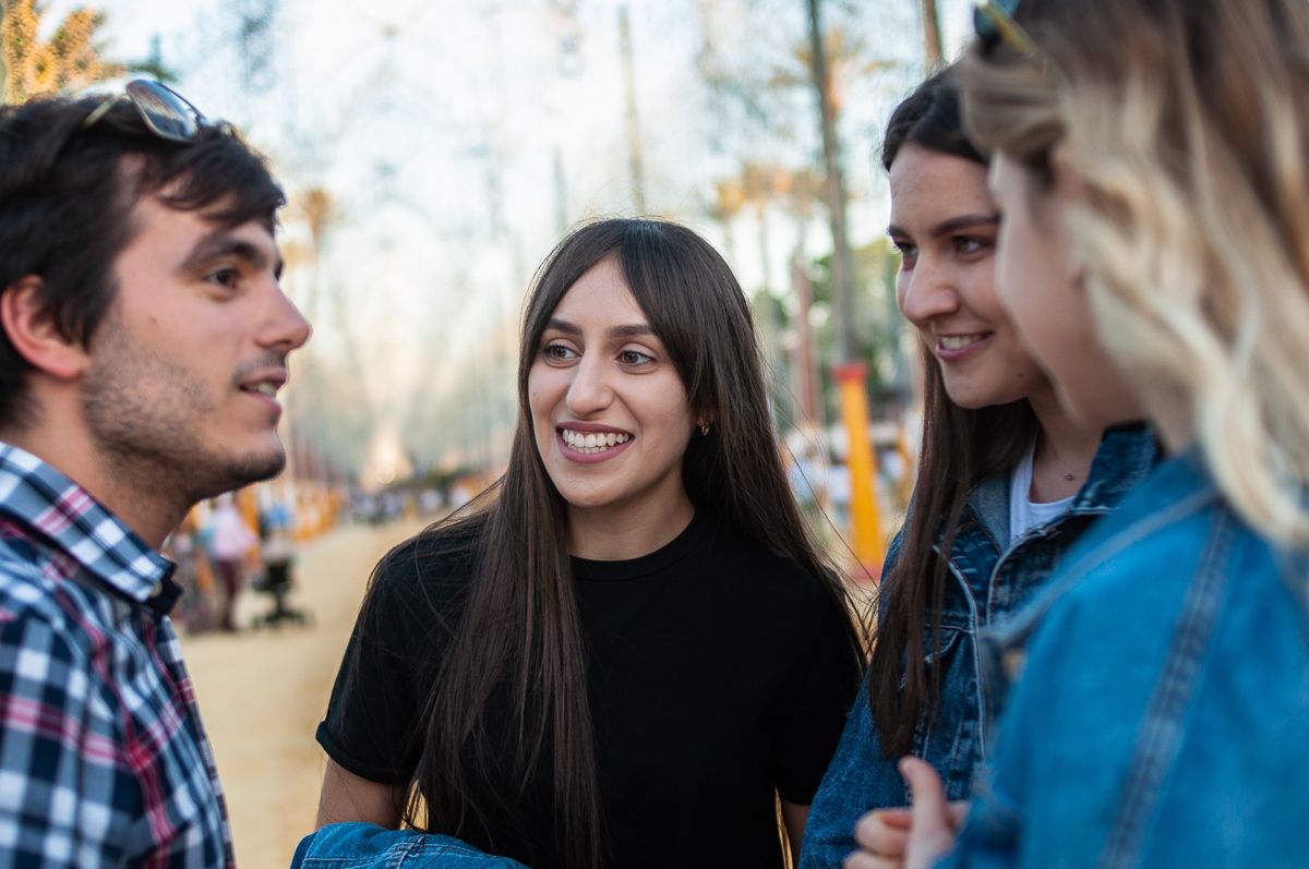Zoya, Angelina y Tatiana son estudiantes de la Universidad Estatal de Pyatigorsk. FOTO: MANU GARCÍA.