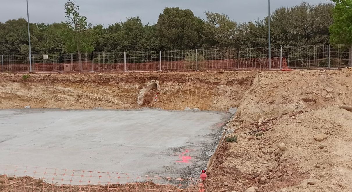 El acueducto de la Piedad, parcialmente destruido, en El Puerto.