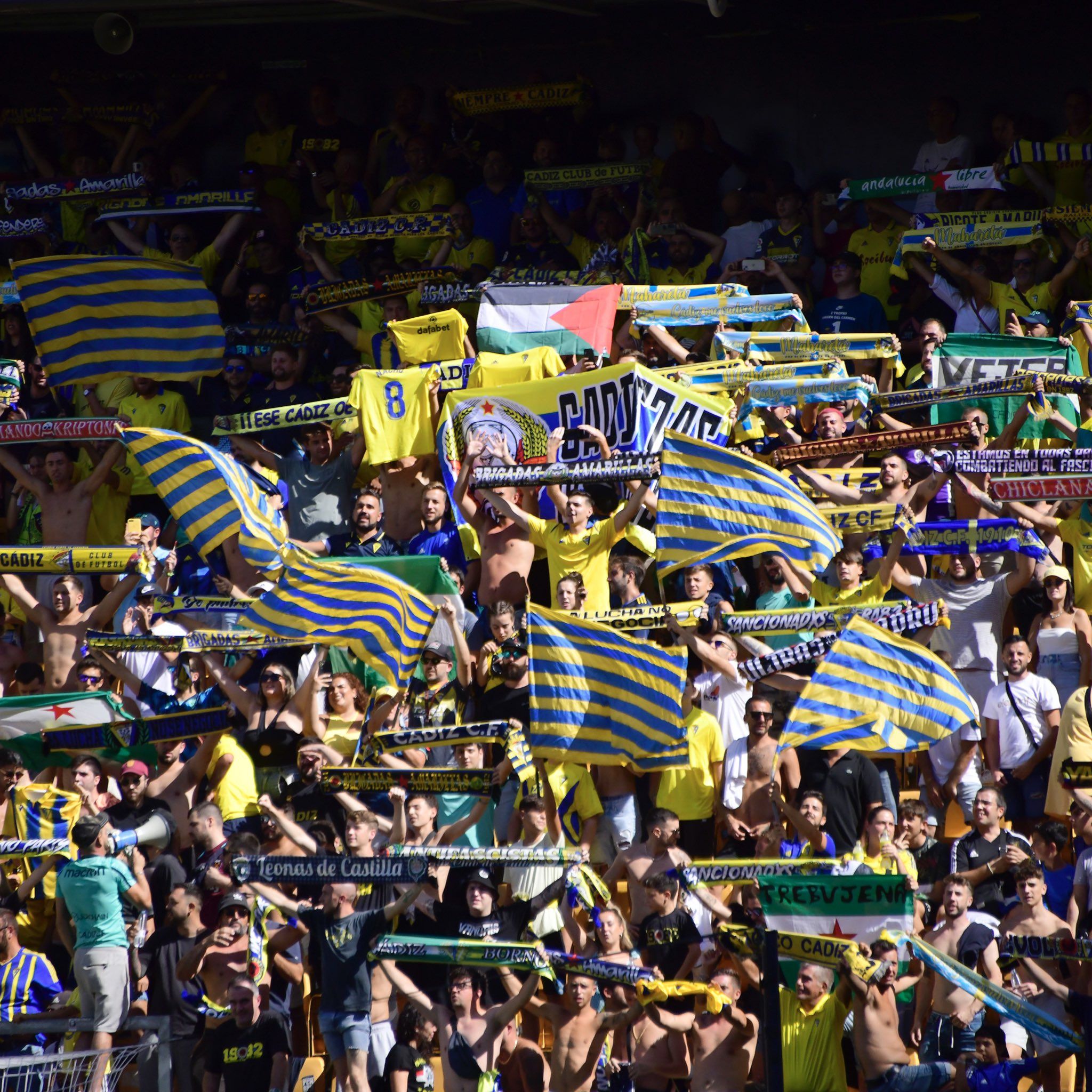 Imagen de la afición de Cádiz.