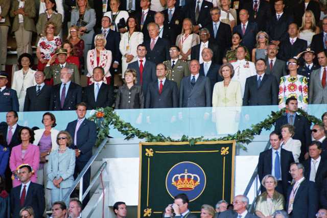 Tribuna presidencial de la inauguración de Jerez 2002 con los entonces reyes de España.
