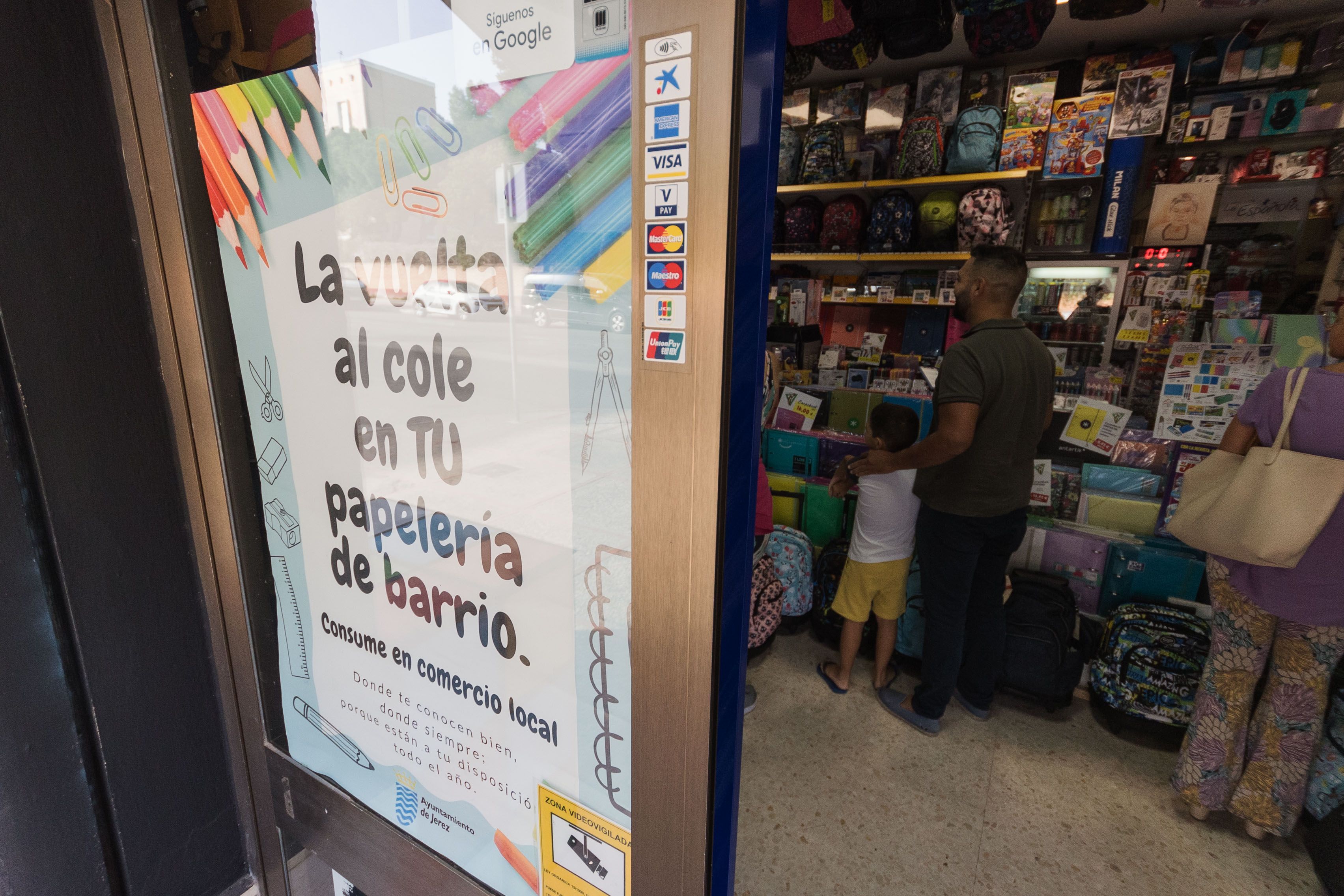 La pasada 'vuelta al cole' en una papelería.