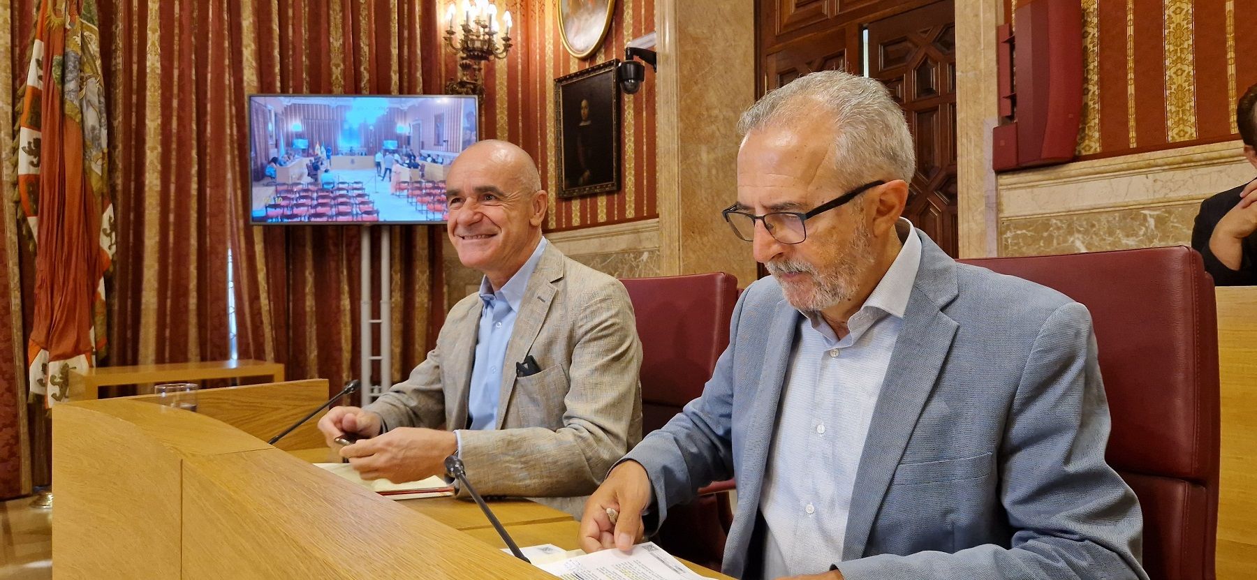 Pleno del Ayuntamiento de Sevilla en el que se aprobó la ayuda.