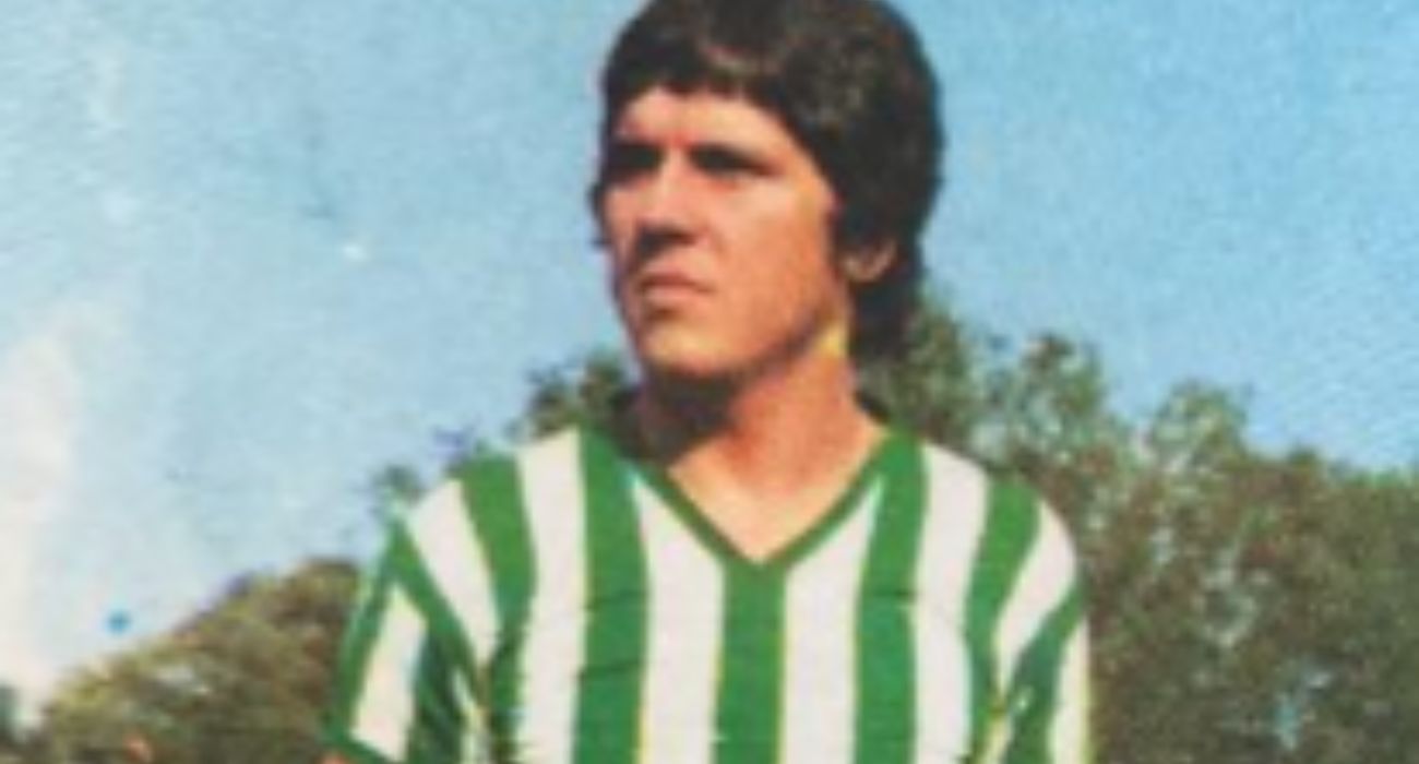 Fernando Lobato, con los colores del Real Betis. 