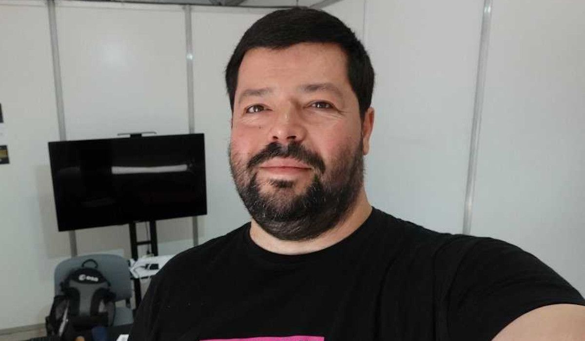  José María Madiedo, el jerezano que tiene la mayor colección privada de meteoritos de España.