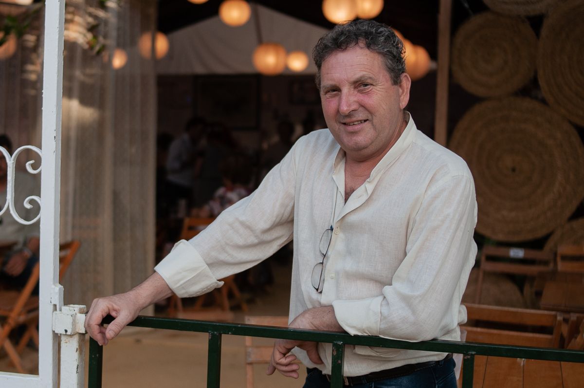 Víctor Casado, candidato de Adelante Jerez en la ELA de Guadalcacín, posa para lavozdelsur.es. FOTO: MANU GARCÍA.
