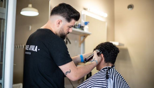 Peluqueria Ismael Ayala inflaciom (Javier Vela)17