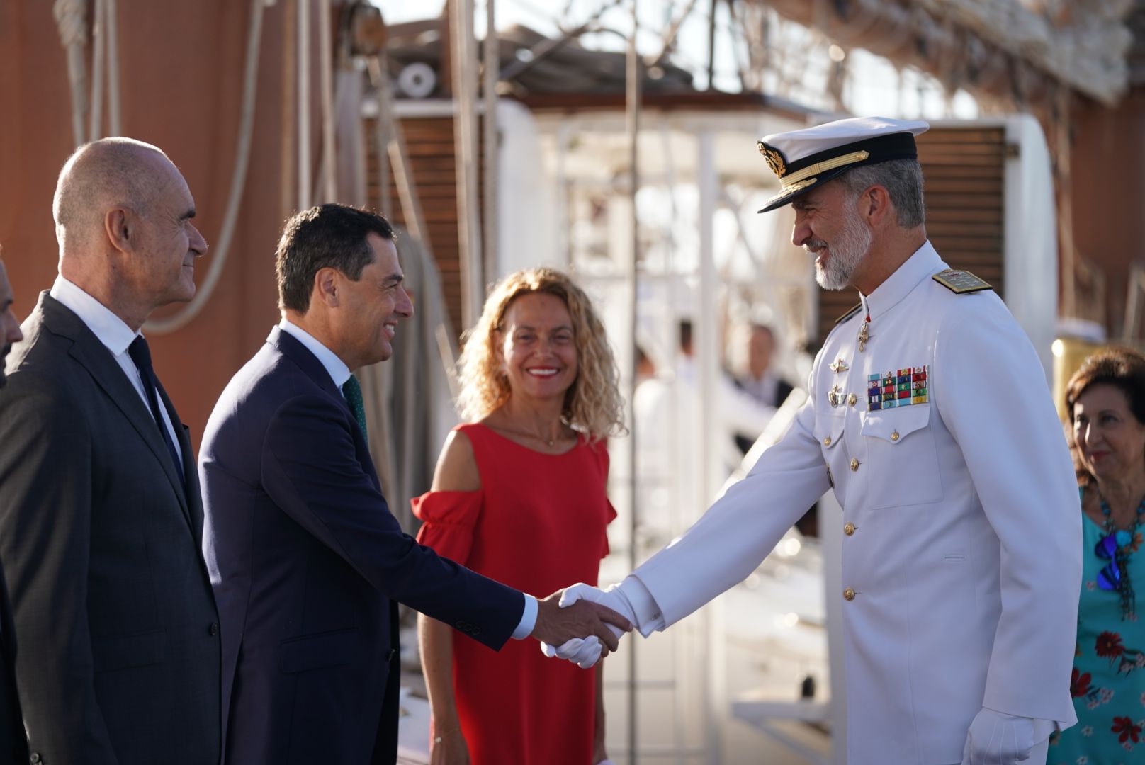 Juanma Moreno y Felipe VI, de vuelta en Sanlúcar por el V Centenario de la expedición que dio la vuelta al mundo,