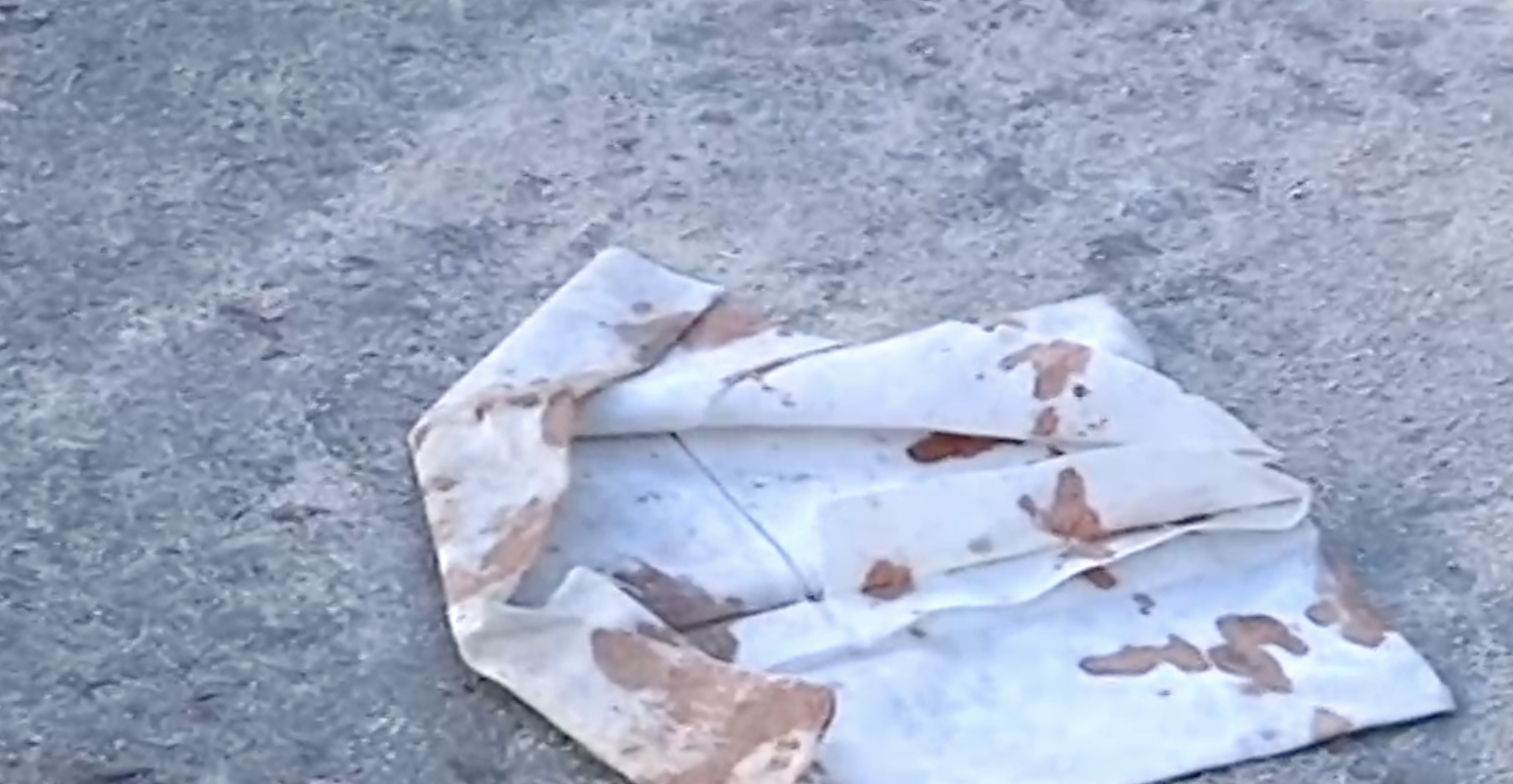 Atropello múltiple en Valdepeñas de Jaén: el conductor se dio a la fuga; una niña, en la UCI. Imagen de Canal Sur del lugar donde se produjo, esta pasada madrugada, el atropello múltiple.