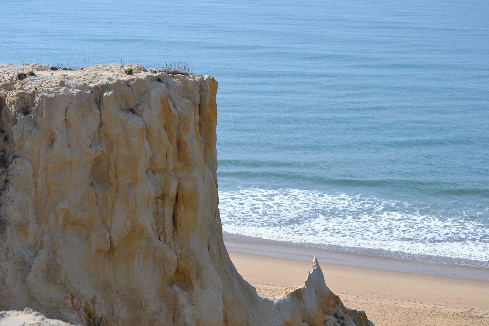 Acantilados de Mazagón. FOTO: MAZAGÓN BEACH. 