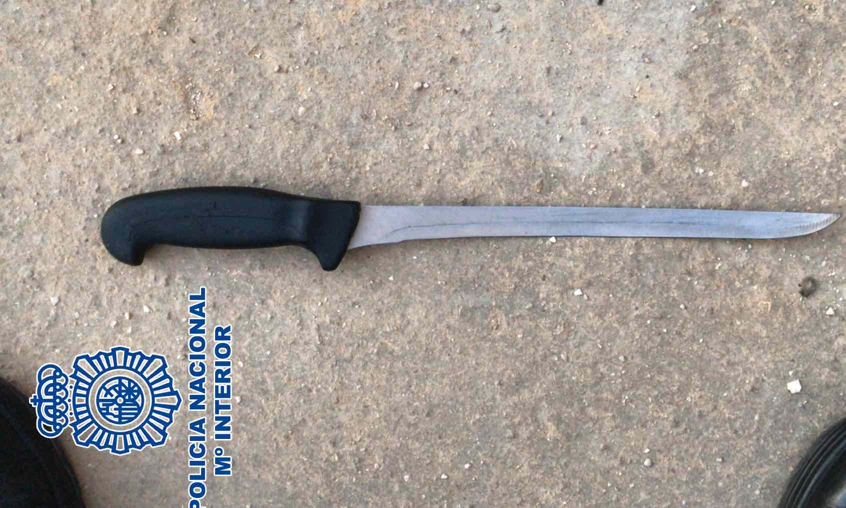 Reyerta tumultuaria hasta con un cuchillo jamonero en el Parque Atlántico de Jerez.