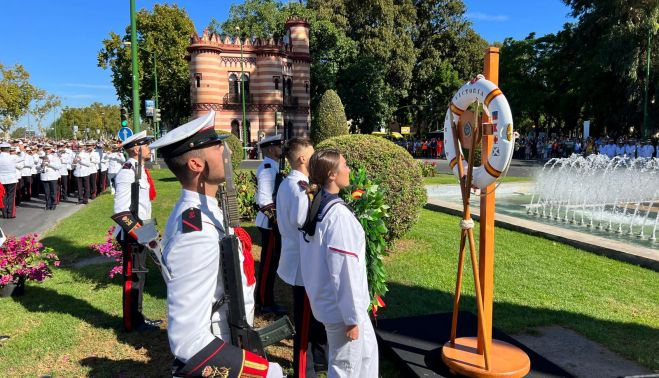 Ofrenda floral en la Glorieta de los Marineros. PRENSA SEVILLA