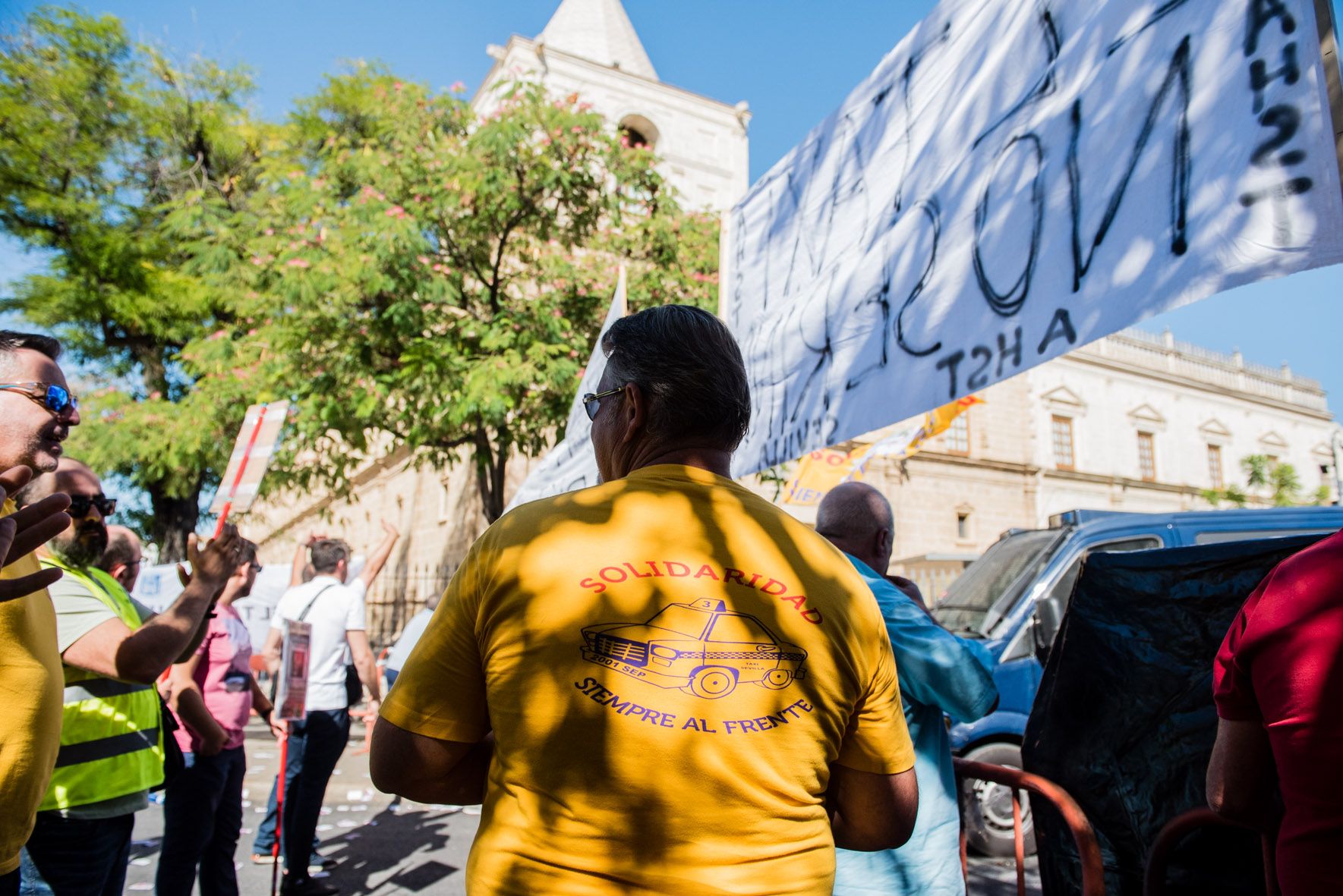 Manifestación del sector del taxi en Sevilla, contra el decreto de los VTC. Manifestación del sector del taxi en Sevilla, contra el decreto de los VTC.