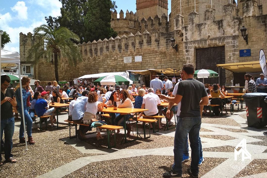 Una pasada muestra de la Cerveza Artesana en El Puerto. FOTO: ALMA TURDETANA. 