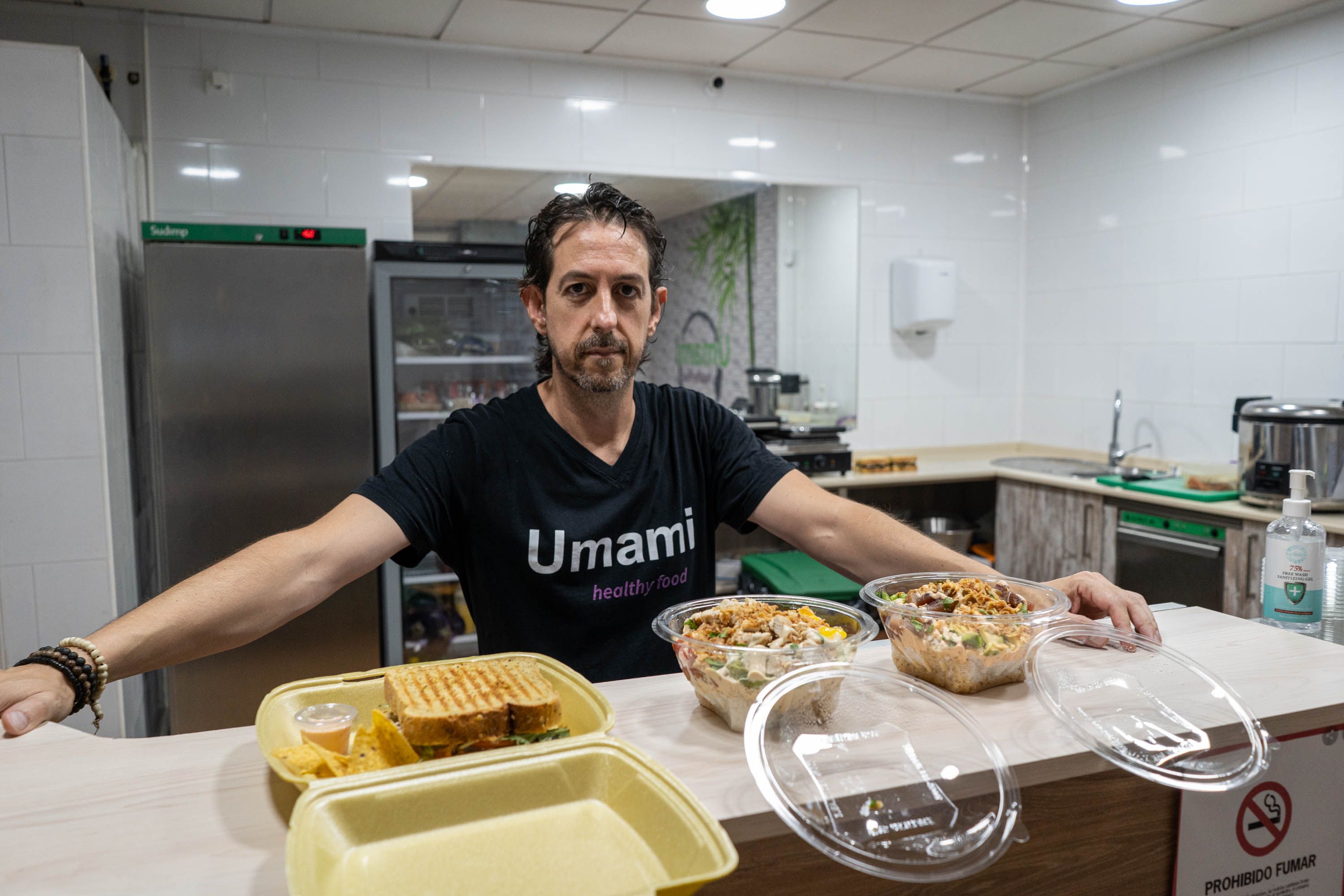 Álvaro Torrent abrió Umami Healthy Food, un 'take away' saludable en Jerez.