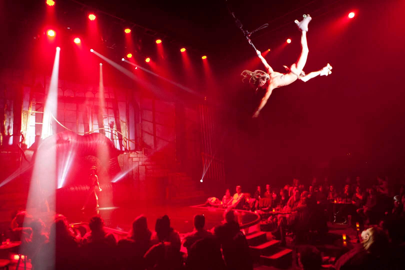 Pony Loco en 'The Hole X', en una imagen de la productora del espectáculo.