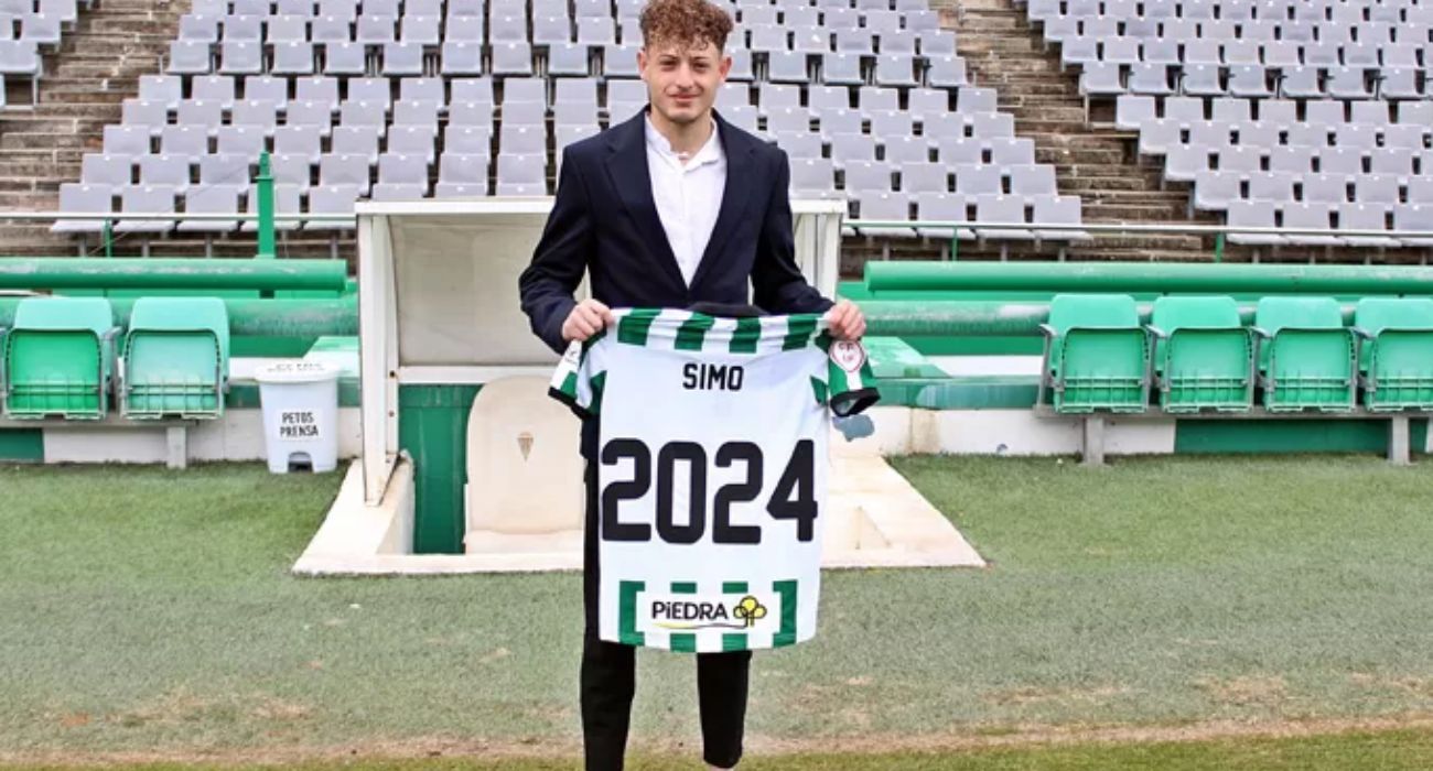 Simo Bouzaidi, el jugador del Córdoba CF detenido por presuntos malos tratos a su pareja.   CCF