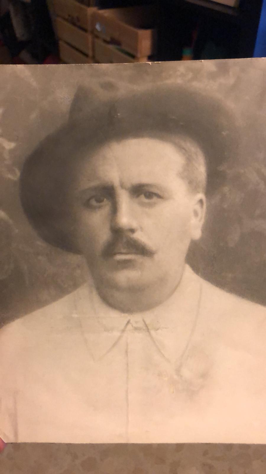 Joaquin Farratel González, "El loco". Abuelo de Lourdes desaparecido el día 29 de agosto de 1936.