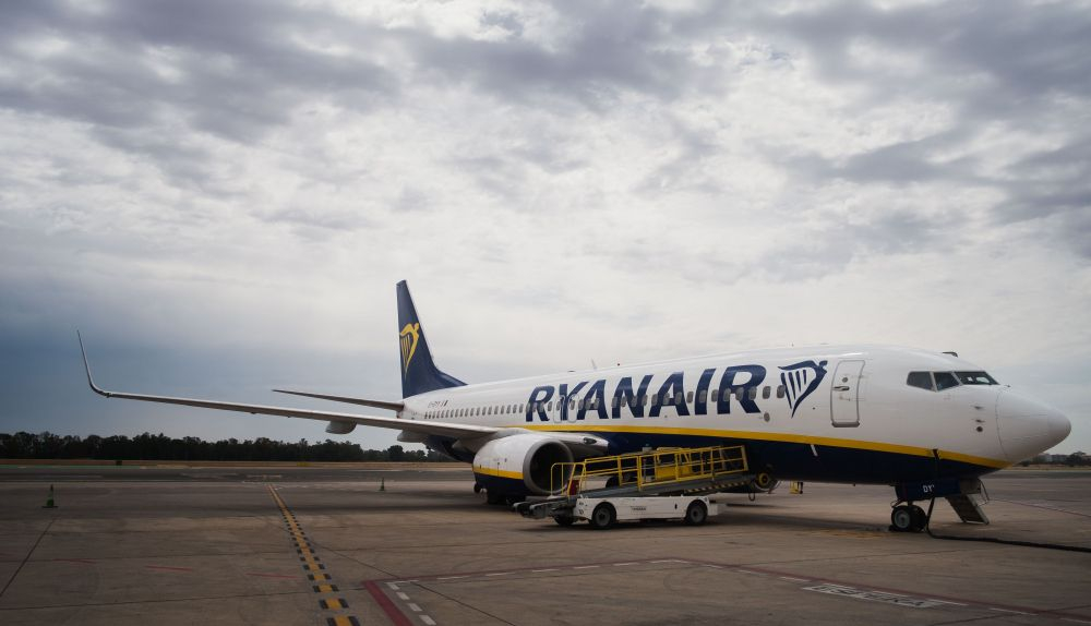 Un avión de Ryanair en el aeropuerto de Jerez.