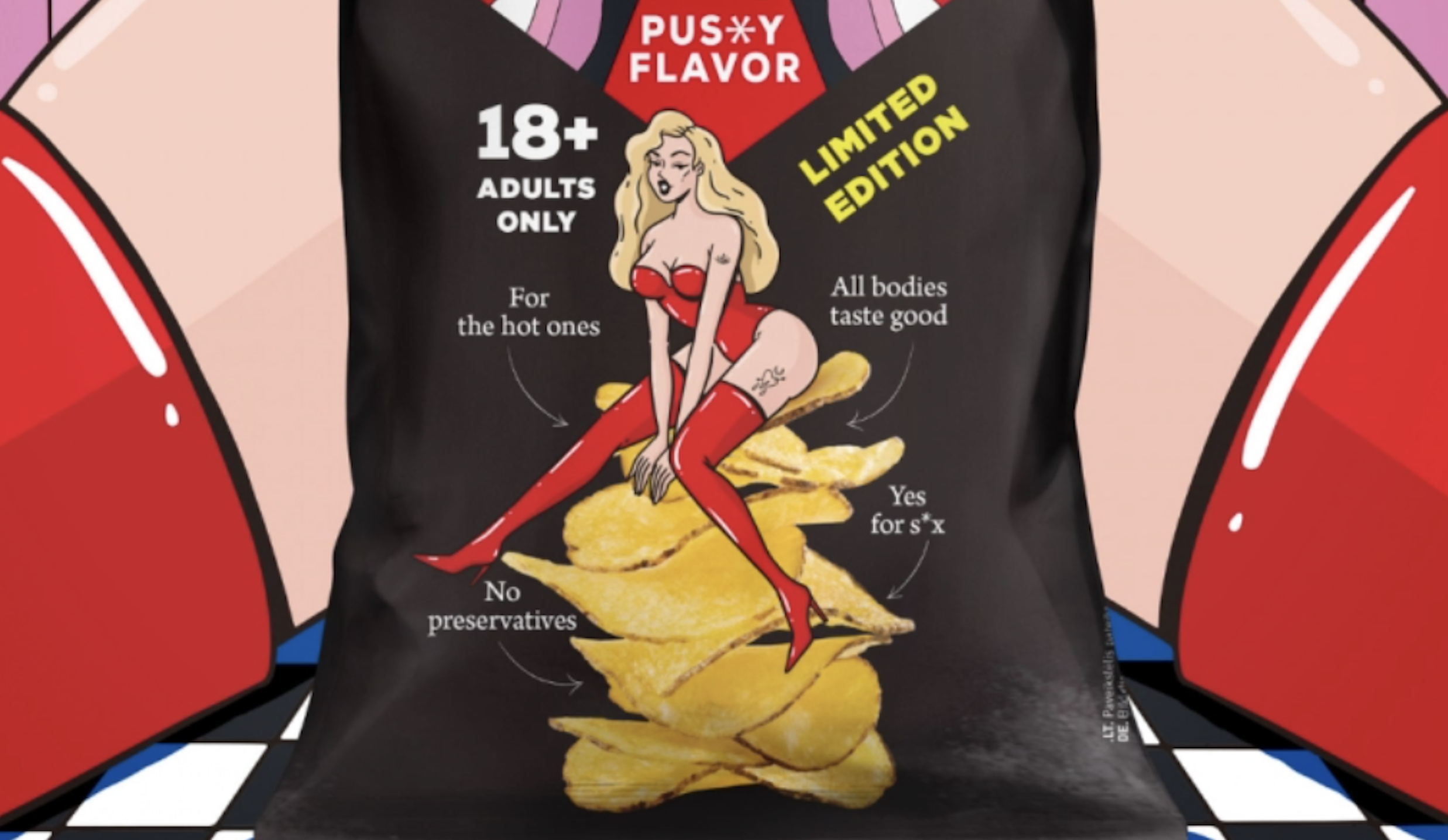 Una bolsa de patatas con sabor a vagina lanzadas en Lituania.  CHAZZ