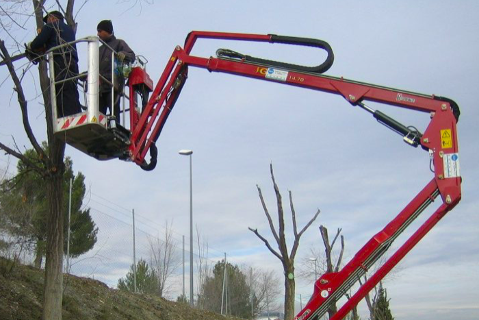 Muere un obrero sevillano tras caerse desde seis metros de altura