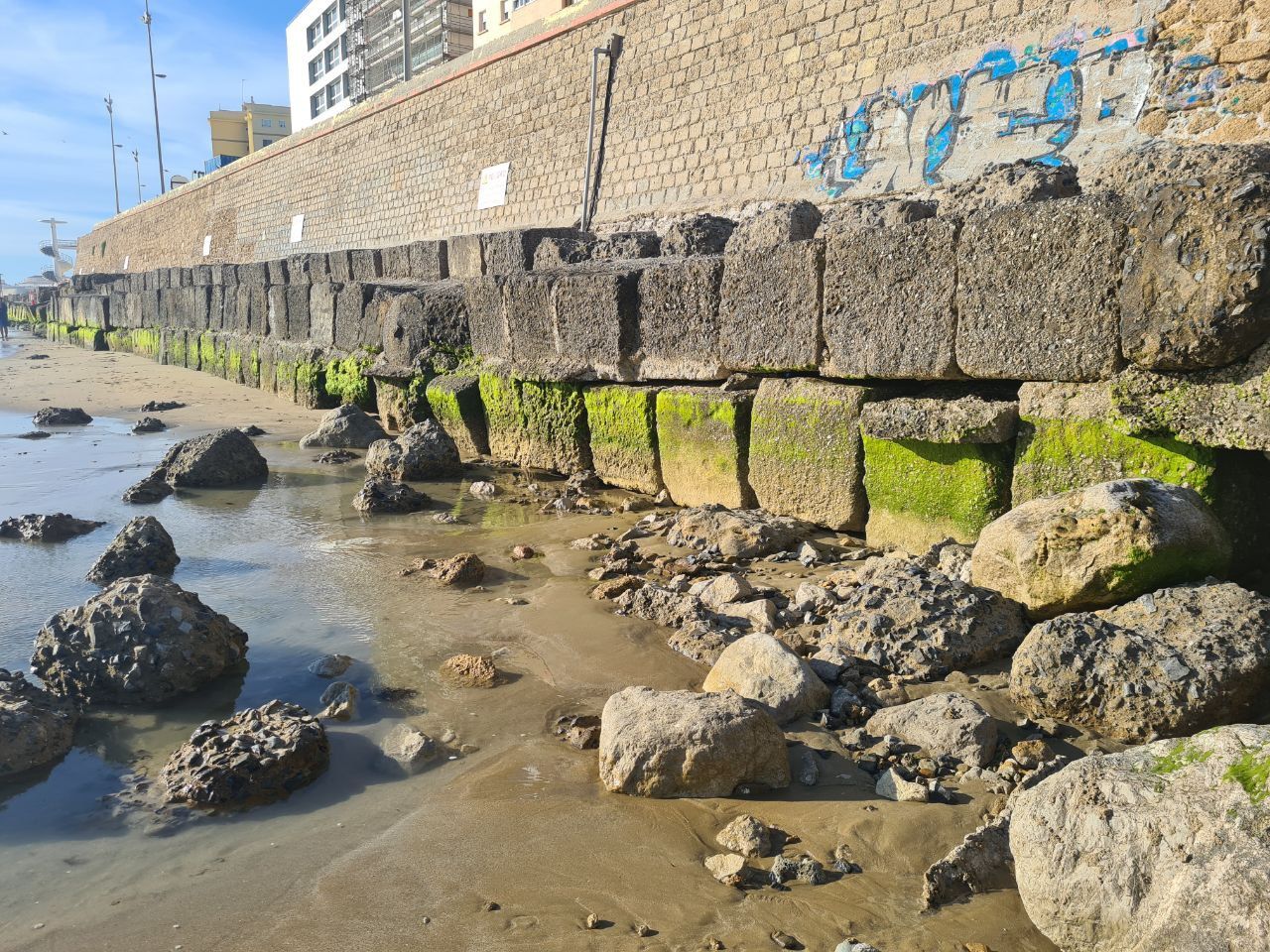 Cádiz pide a la Junta el arreglo urgente del colector de Santa María del Mar.
