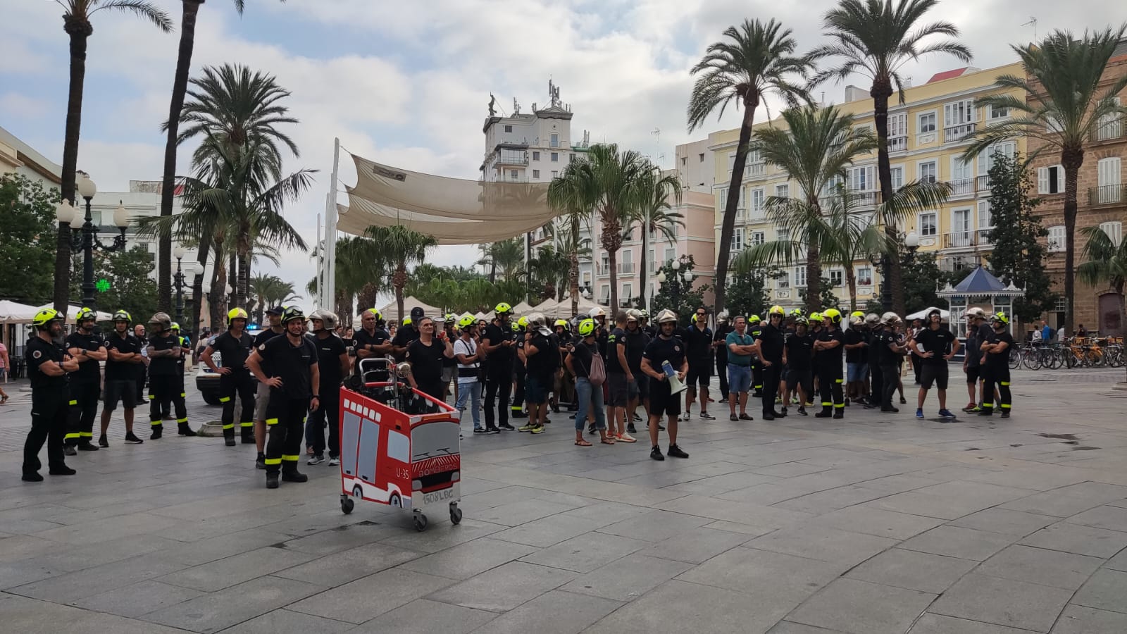 Imagen de una manifestación pasada del Consorcio de Bomberos de la provincia de Cádiz. Imagen de una manifestación pasada del Consorcio de Bomberos de la provincia de Cádiz.