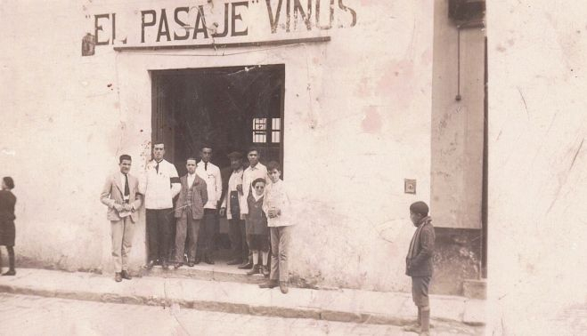 Tabanco El Pasaje en 1927.