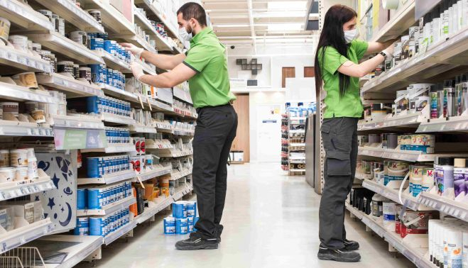 Las grandes empresas de distribución dan empleo en Andalucía a 34.780 personas