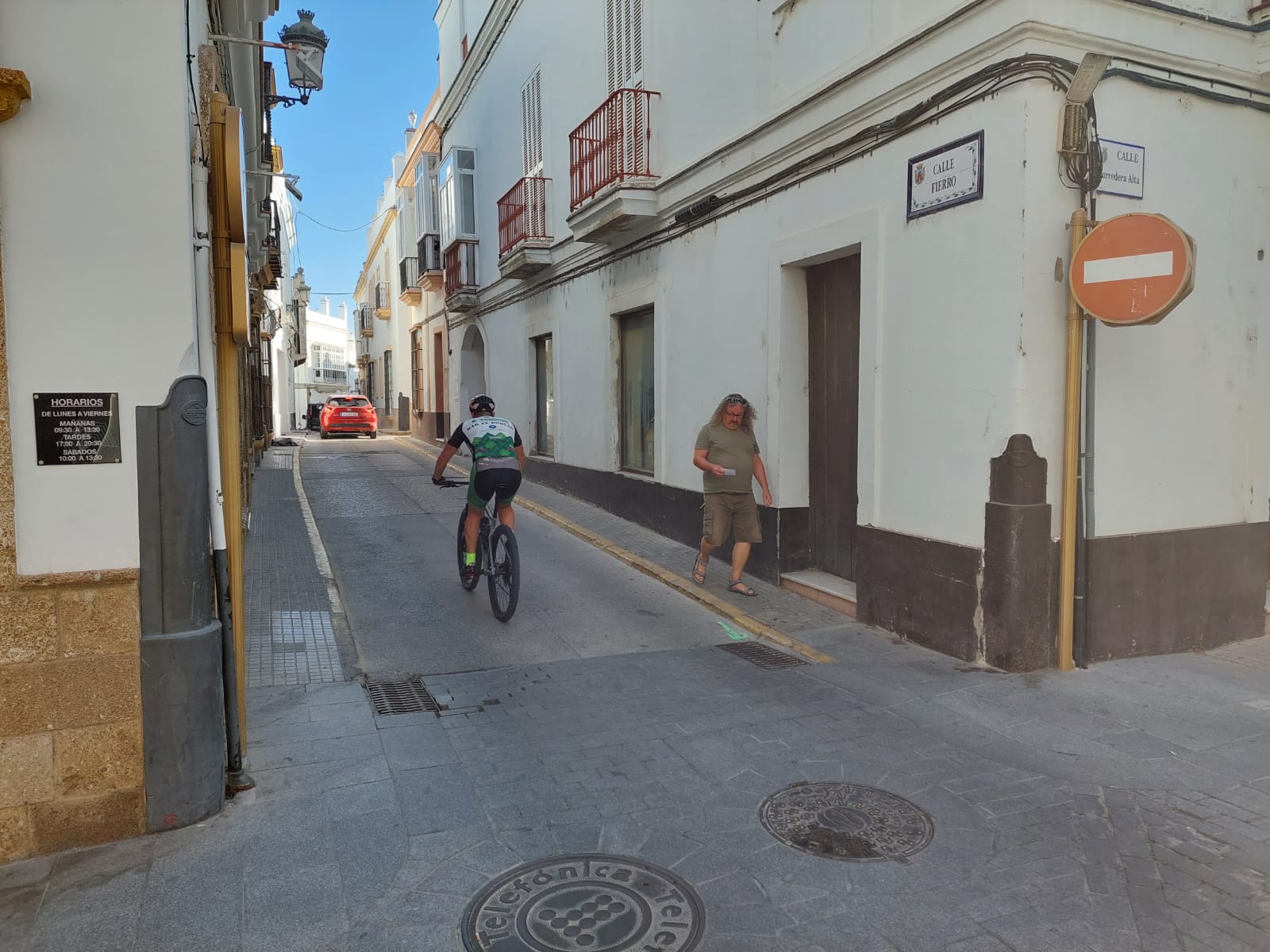 Calle Fierro en Chiclana, donde se llevarán a cabo las obras de reurbanización.