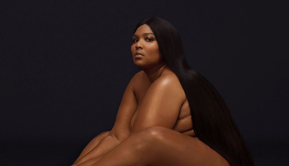 Lizzo, en la portada de su disco Cuz i love you, de 2019