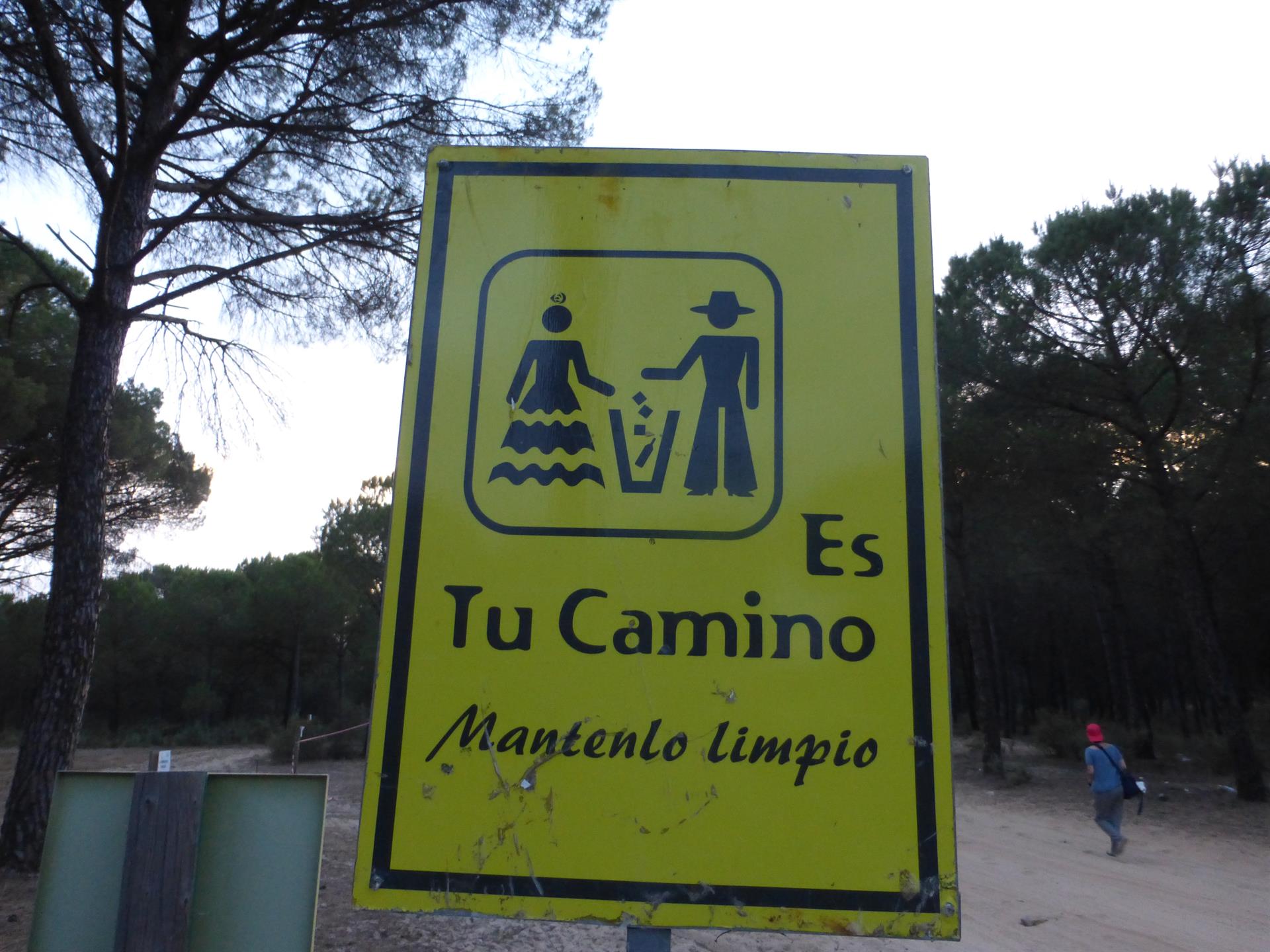 Una campaña de limpieza en el parque de Doñana. FOTO: ECOLOGISTAS EN ACCIÓN.