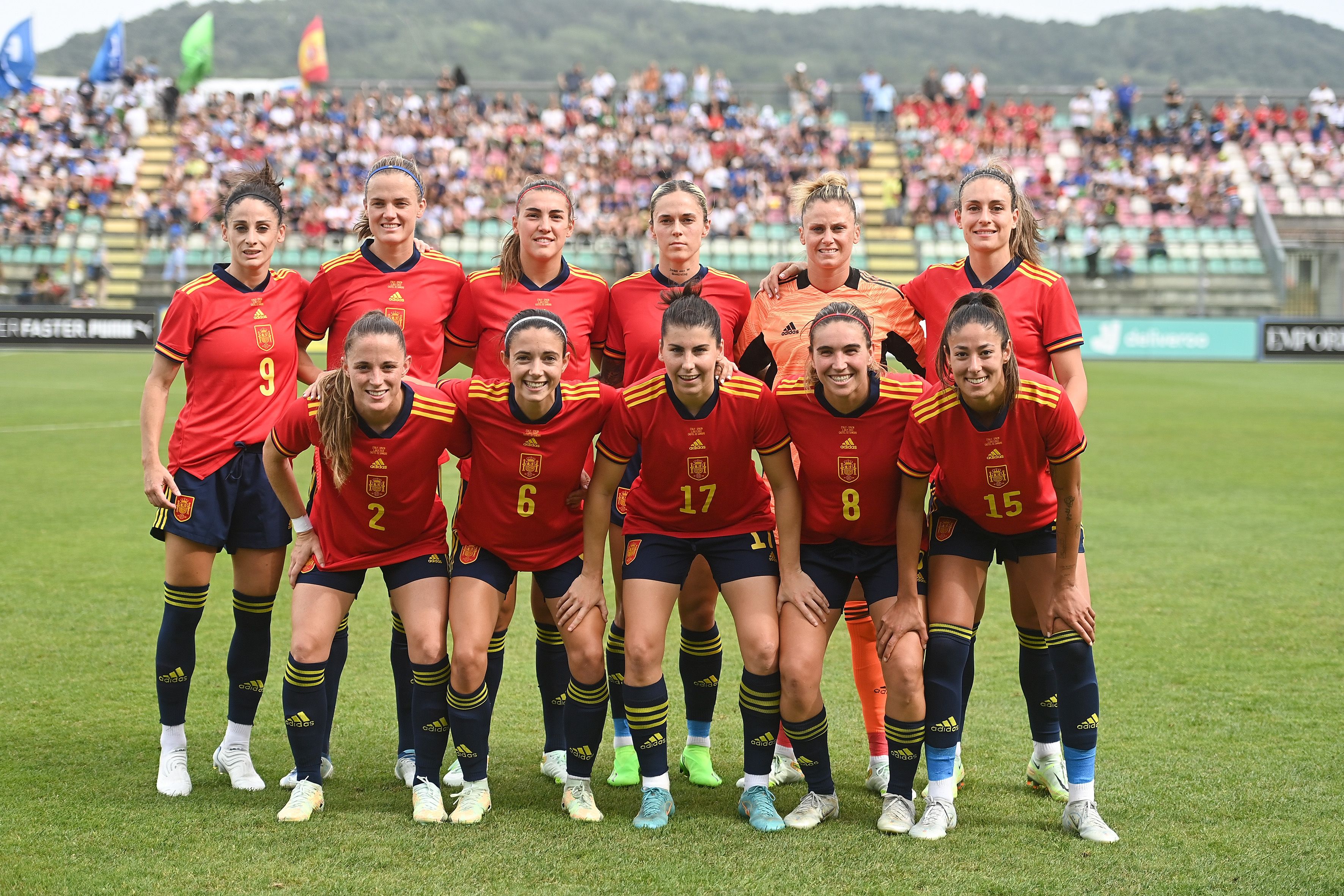 La selección española de fútbol.
