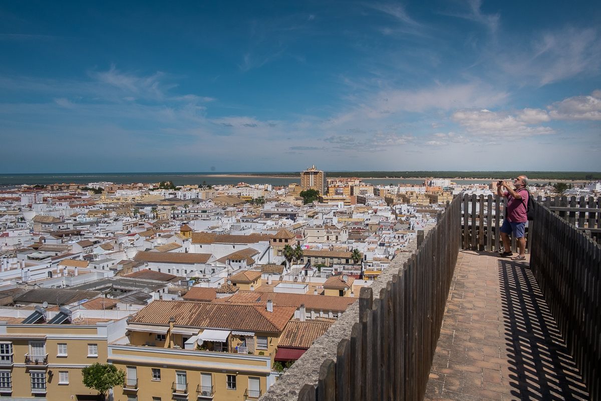 Vista de Sanlúcar. FOTO: Manu García.