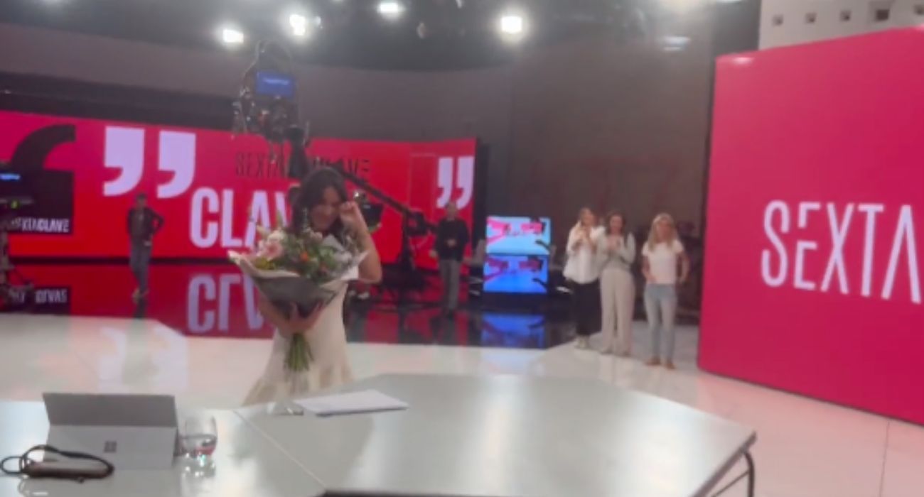 La presentadora de 'La Sexta Noticias', Cristina Saavedra, emocionada en su regreso a la televisión tras una larga ausencia.