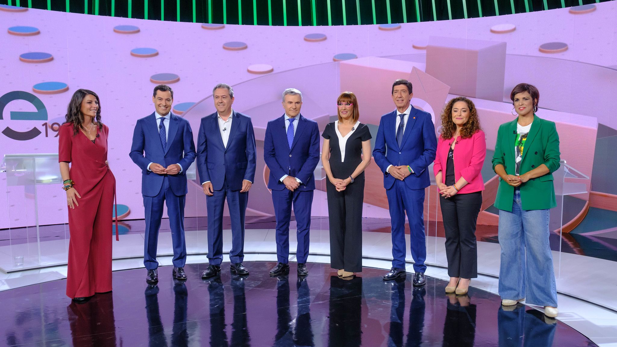 Los candidatos durante el debate de Canal Sur en las elecciones autonómicas de junio pasado.